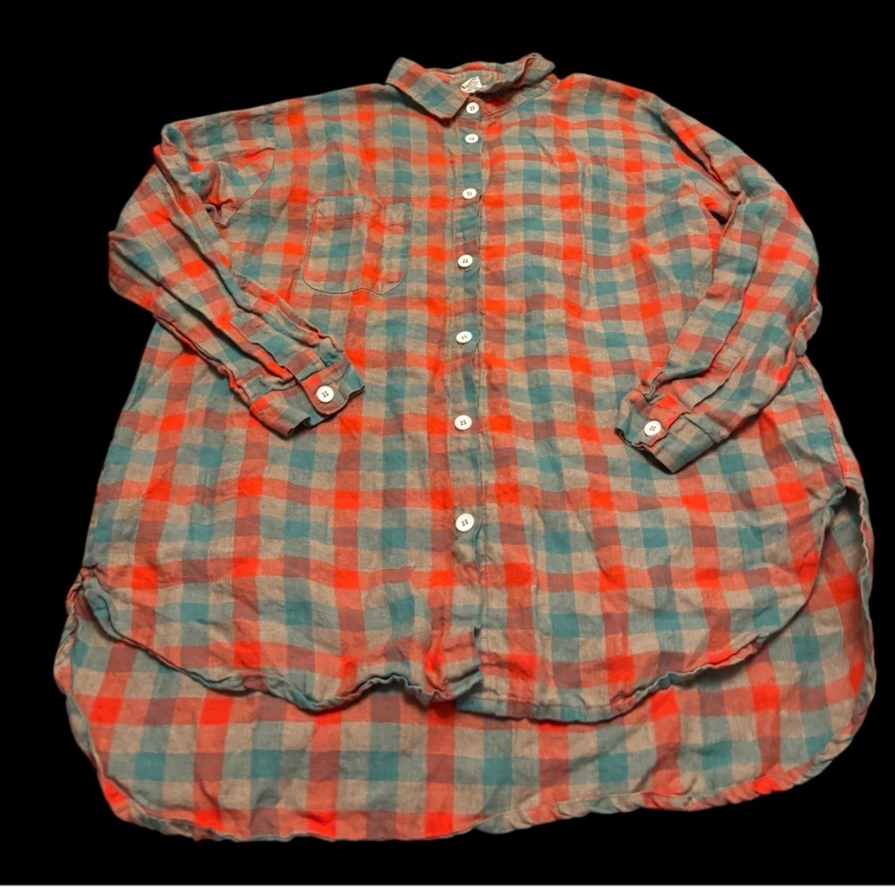 Shelter button down top